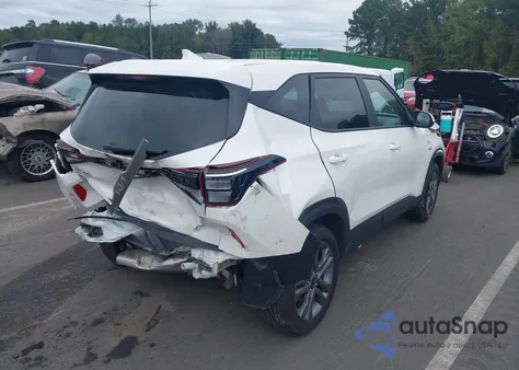 2023 Kia Seltos Lx from USA, damaged, VIN KNDEPCAA7P7435173